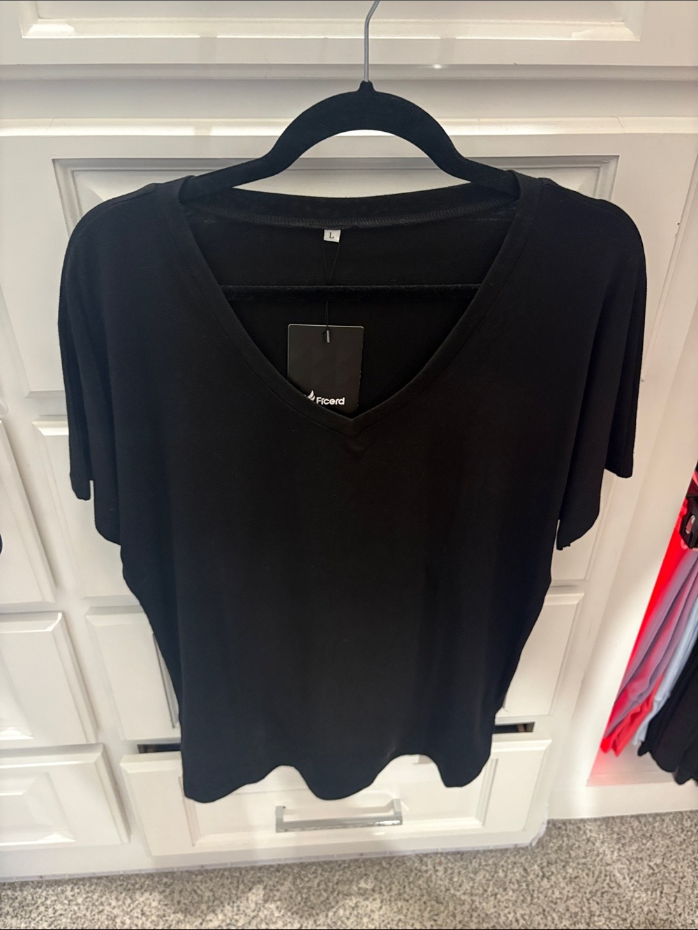 Women's Black V-Neck Short Sleeve Tee
